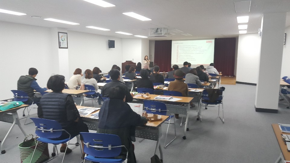 제주관광기념품 공모전 교육 사진 (1).jpeg